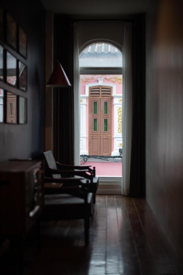 The Rommanee Boutique Guesthouse Phuket Bagian luar foto